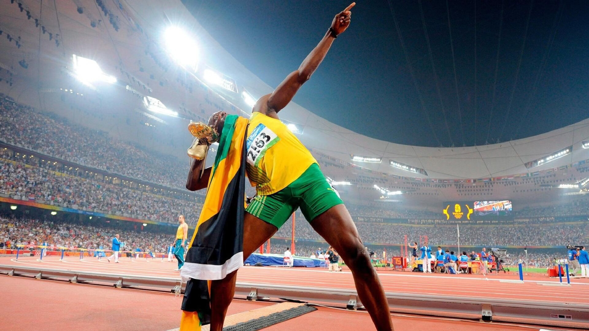 CS2枪手精准狙击改变局势,cs1.6狙击枪开镜设置